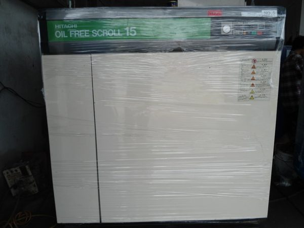 HITACHI OIL FEE Scroll 15KW(20HP)
